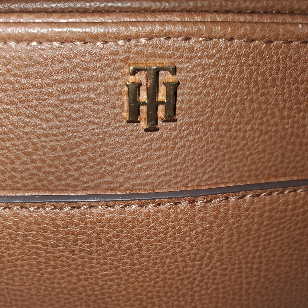 SOLD - Tommy Hilfiger Purse Brown Handbag Faux Leather Purse Shoulder Crossbody… - Picture 5 of 6